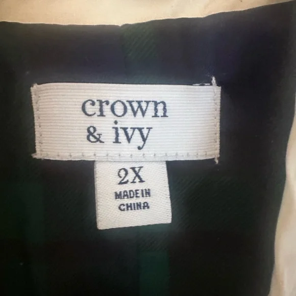 Crown & Ivy Cream Quilted Puffer Jacket with Gold Buttons - Picture 3 of 5